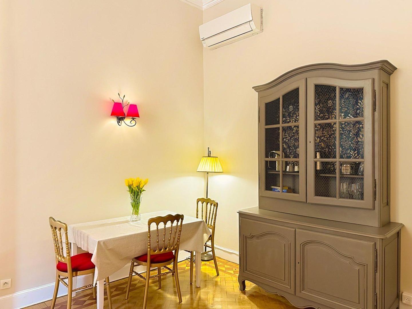 Magnificent spacious apartment in an Old Niçois Palace Nice Extérieur photo